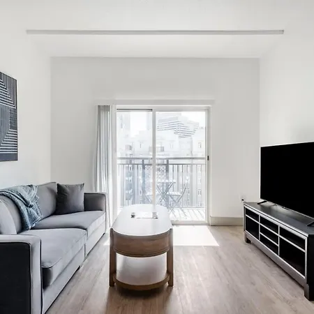 4B 3Ba Premium Family Apartment With Gym